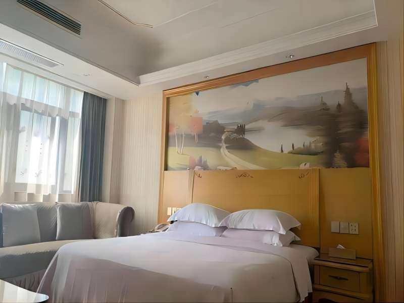 Vienna International Hotel Fenghua Zhongshan Road Экстерьер фото